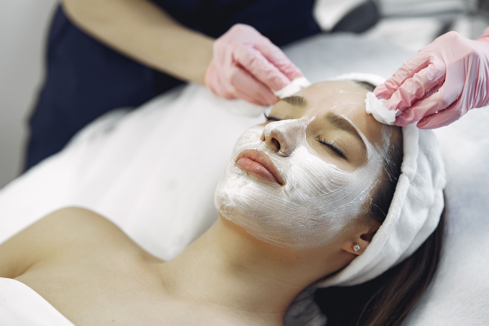 Facial & skin treatment services